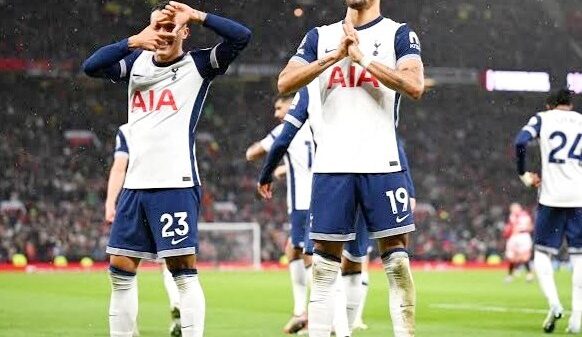 Manchester United 0 -3 Tottenham Hotspur